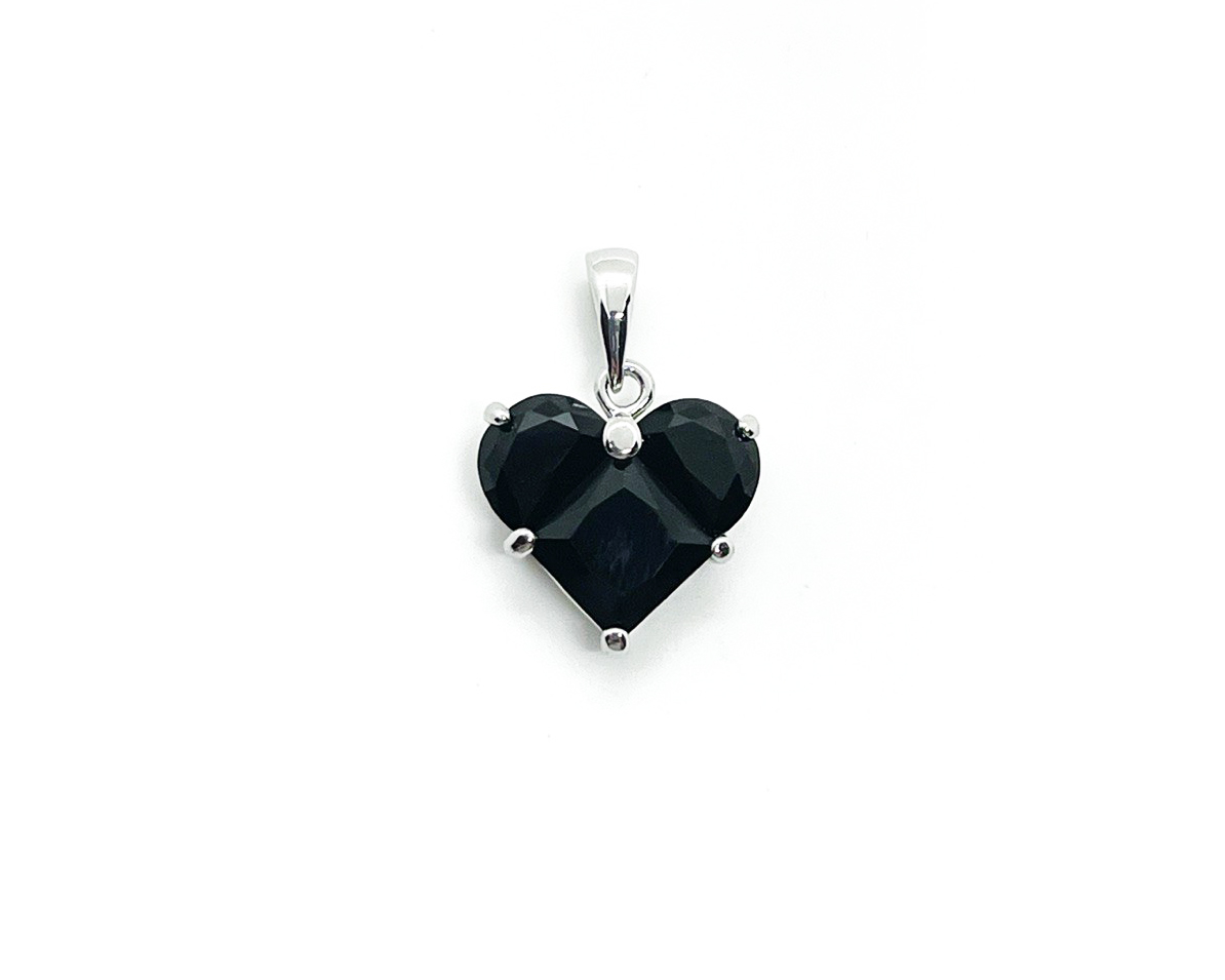 Подвеска Сердце с черными фианитами цвет серебро размер 15*14мм+5мм бейл Серебро